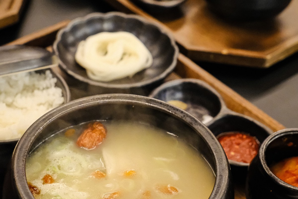 定食スタイルの韓国食堂メニューのイメージ